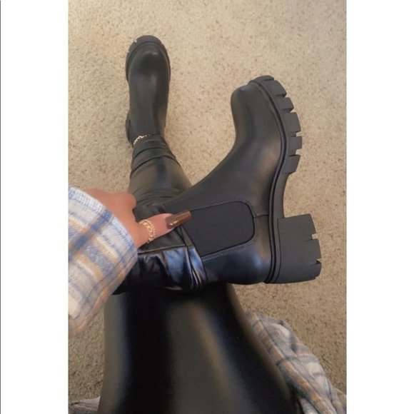 ✨ NEW Black Chunky Heel Chelsea Booties – PU Leather, Slip-On, Stylish & Comfort - Picture 3 of 5
